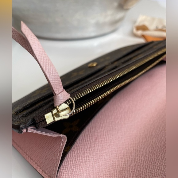 Louis Vuitton Emilie Wallet - Picture 13 of 16
